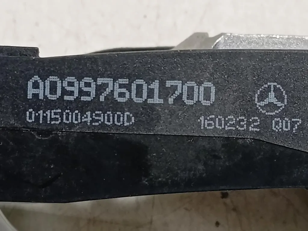 Maniglia Porta EST ANT SX A0997601700 Mercedes Classe GLE W166 2015