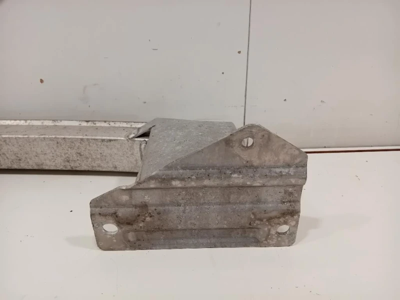 Traversa Supporto Radiatore ANT TRAVERSA SUPPORTO RADIATORE ANT Chevrolet Orlando 2011