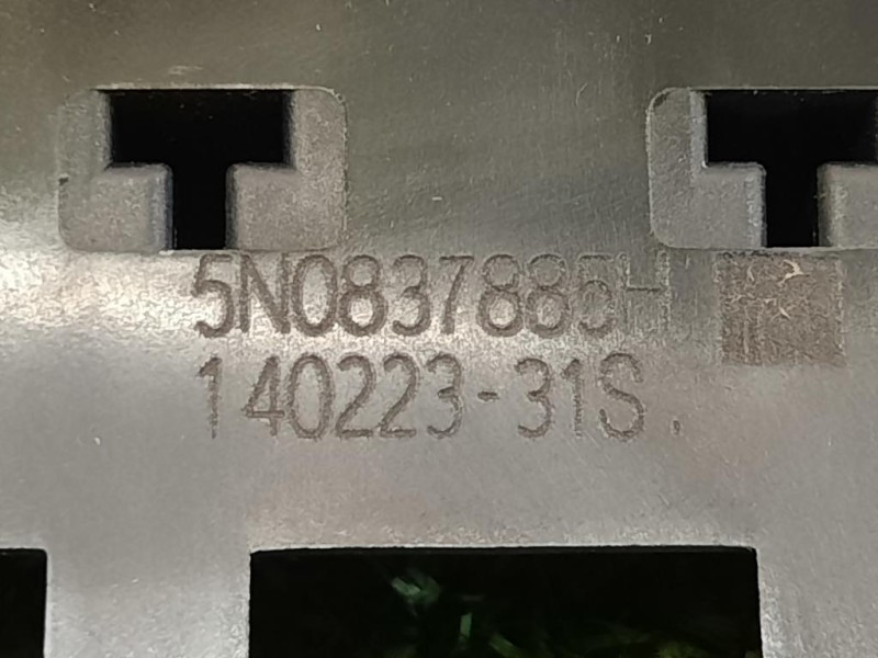 Maniglia Porta EST ANT SX 5N0837885H STAFFA MANIGLIA PORTA ANT SX Volkswagen GOLF VII 2013