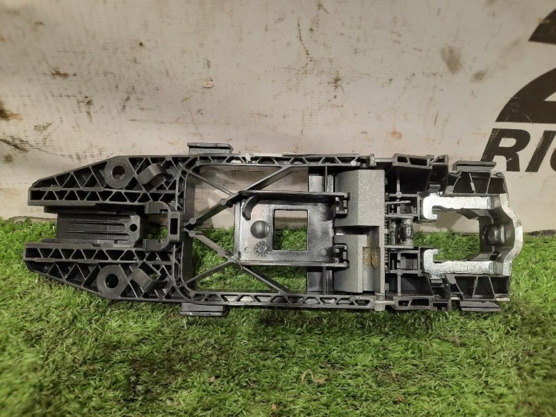 Maniglia Porta EST ANT SX 5N0837885H STAFFA MANIGLIA PORTA ANT SX Volkswagen GOLF VII 2013