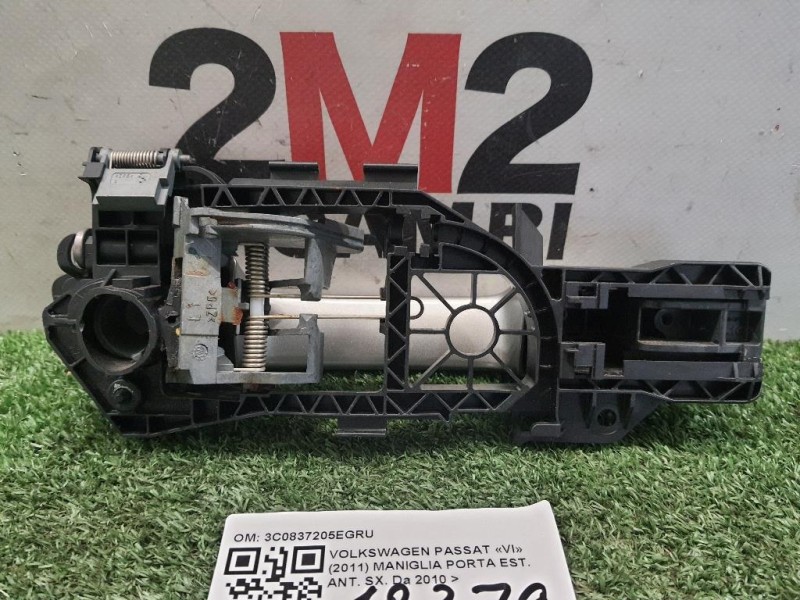 Maniglia Porta EST ANT SX 3C0837205EGRU Volkswagen Passat VI 2011