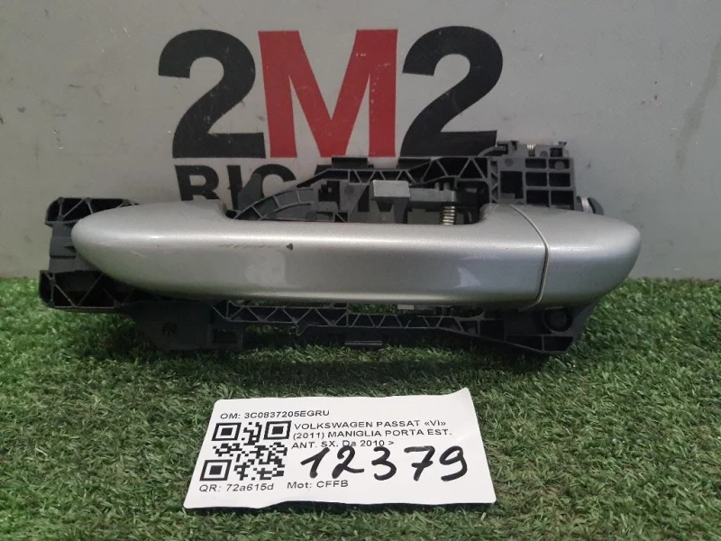 Maniglia Porta EST ANT SX 3C0837205EGRU Volkswagen Passat VI 2011