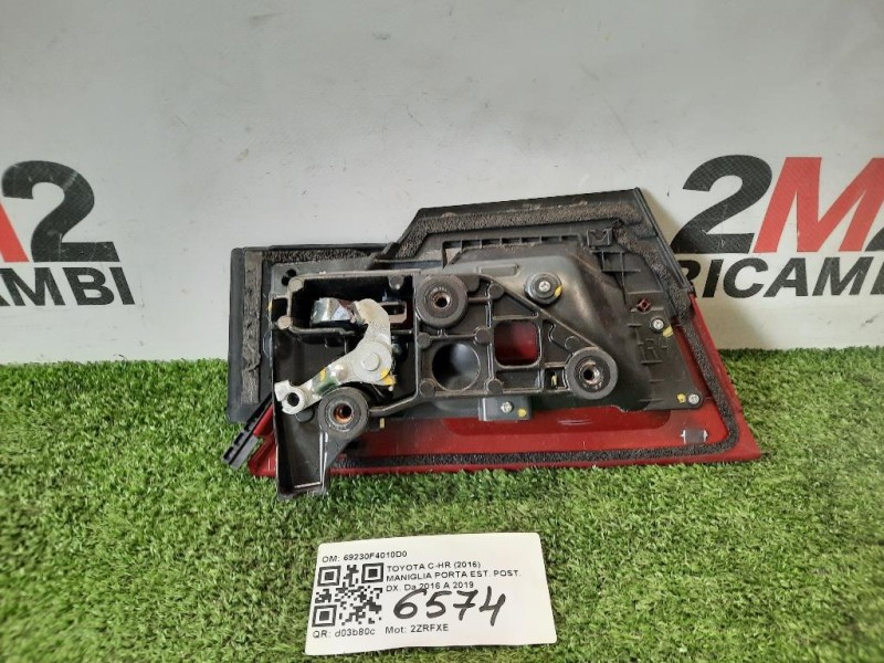 Maniglia Porta EST POST DX 69230F4010D0 Toyota C-HR I 2016