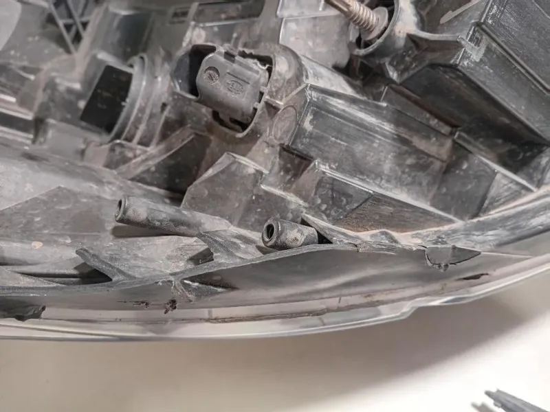 Proiettore ANT SX 1LE011565 Opel Vivaro B 2015