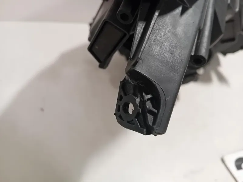 Proiettore ANT SX 13399862 Opel Zafira C 2012