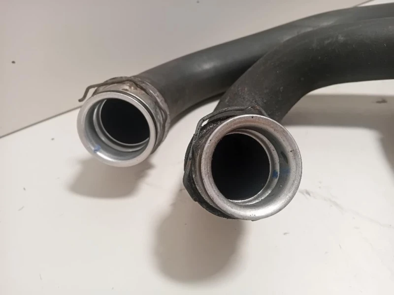 TUBO Acqua Radiatore Acquatermostato A6421508578A2115015382 Mercedes Classe E W211 2002