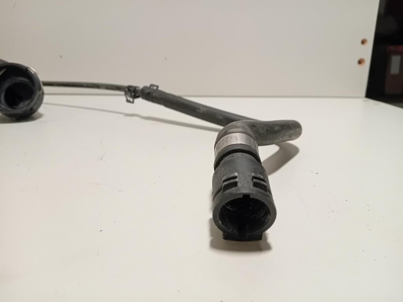 TUBO Acqua Radiatore Oliotermostato TUBO ACQUA RADIATORE OLIOTERMOSTATO Bmw Serie 1 F20 Berlina 2015