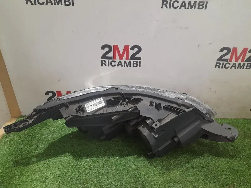 Proiettore ANT SX 9825313980 Peugeot 2008 I 2016
