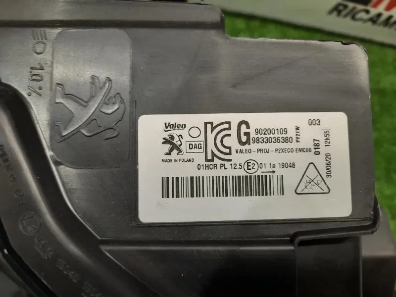 Proiettore ANT SX 9833036380 ECO LED Peugeot 2008 II 2020