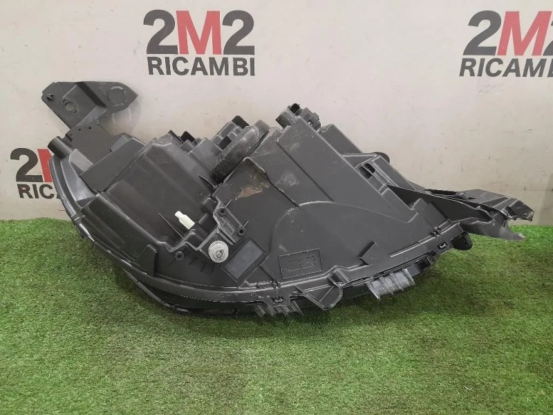 Proiettore ANT SX 9833036380 Peugeot 208 II 2019