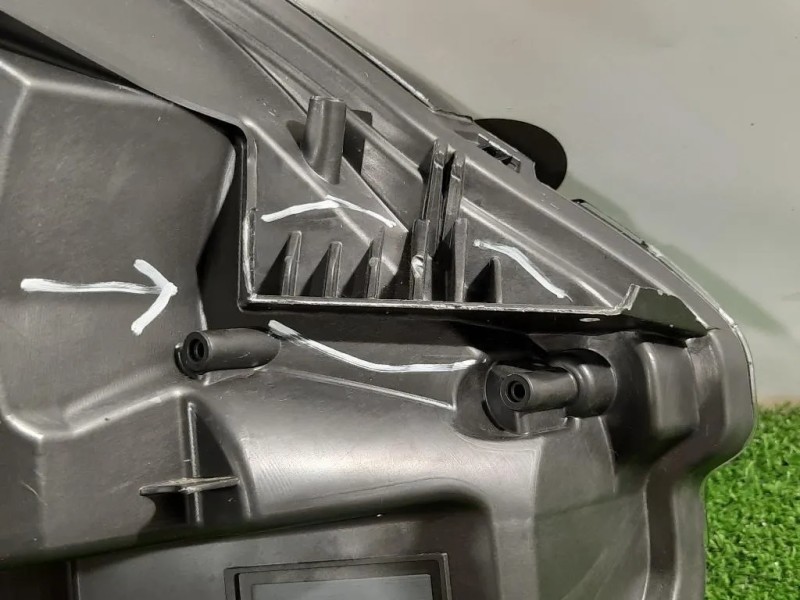 Proiettore ANT SX 98 362 302 8089914773 Peugeot 3008 II 2016