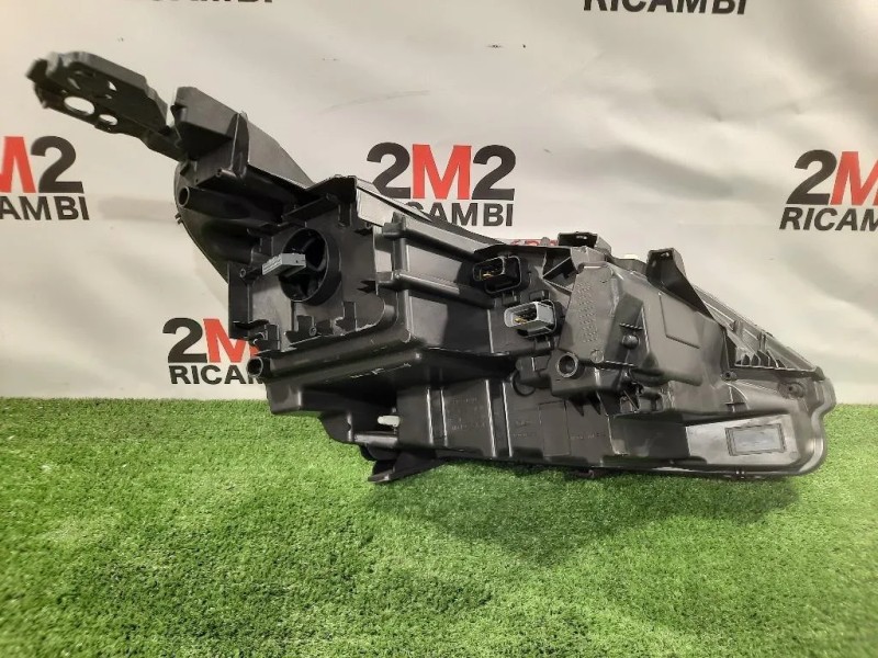 Proiettore ANT SX 98 362 302 8089914773 Peugeot 3008 II 2016