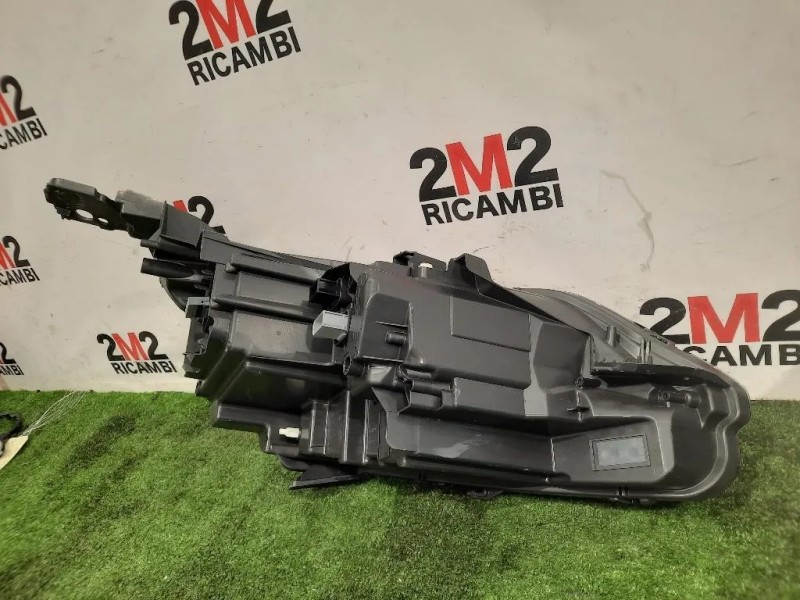 Proiettore ANT SX 98 362 302 80 Peugeot 3008 II 2016