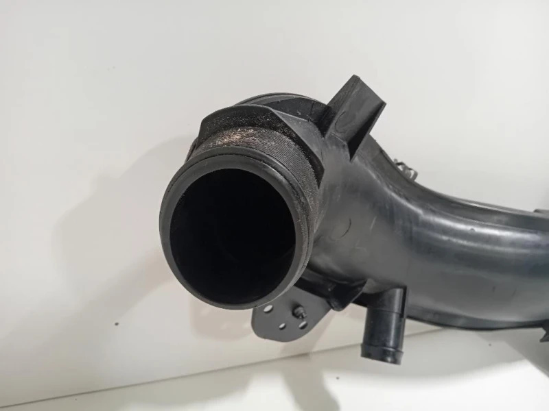 TUBO Flessibile Filtro ARIA AV61-9C623-B Ford KUGA II 2013