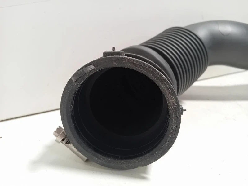 TUBO Flessibile Filtro ARIA L1B1-9R504-AB Ford PUMA II 2024