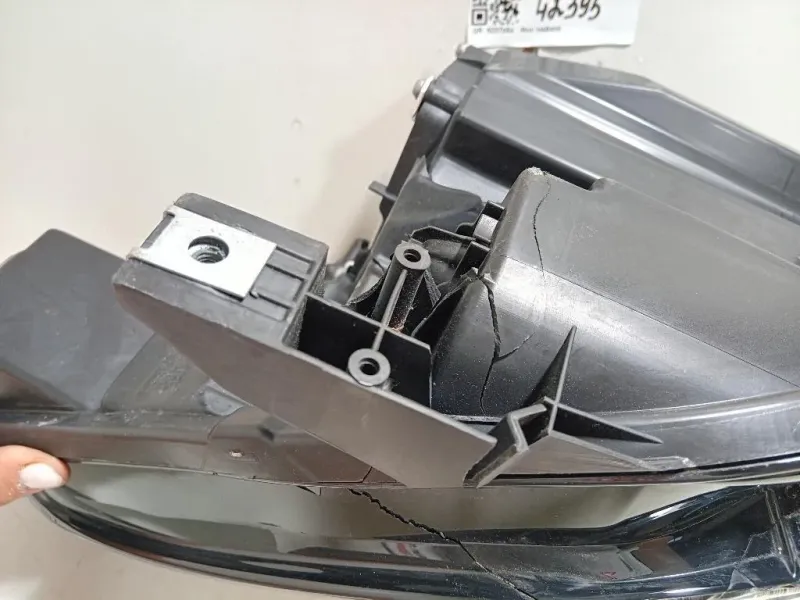 Proiettore ANT SX 260601693R DANNEGGIATO Renault Captur I 2017