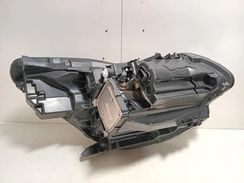 Proiettore ANT SX 260601693R DANNEGGIATO Renault Captur I 2017