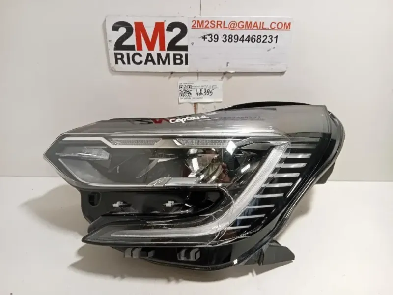 Proiettore ANT SX 260601693R DANNEGGIATO Renault Captur I 2017