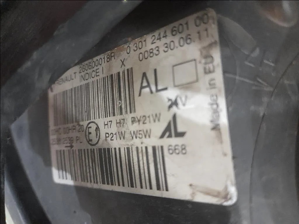 Proiettore ANT SX 260500018R Renault Mégane III 2009