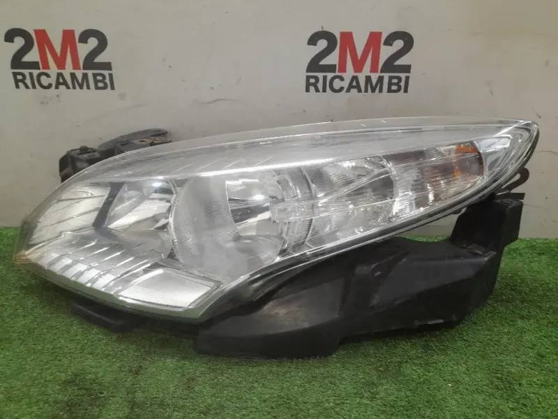 Proiettore ANT SX 260500018R Renault Mégane III 2009