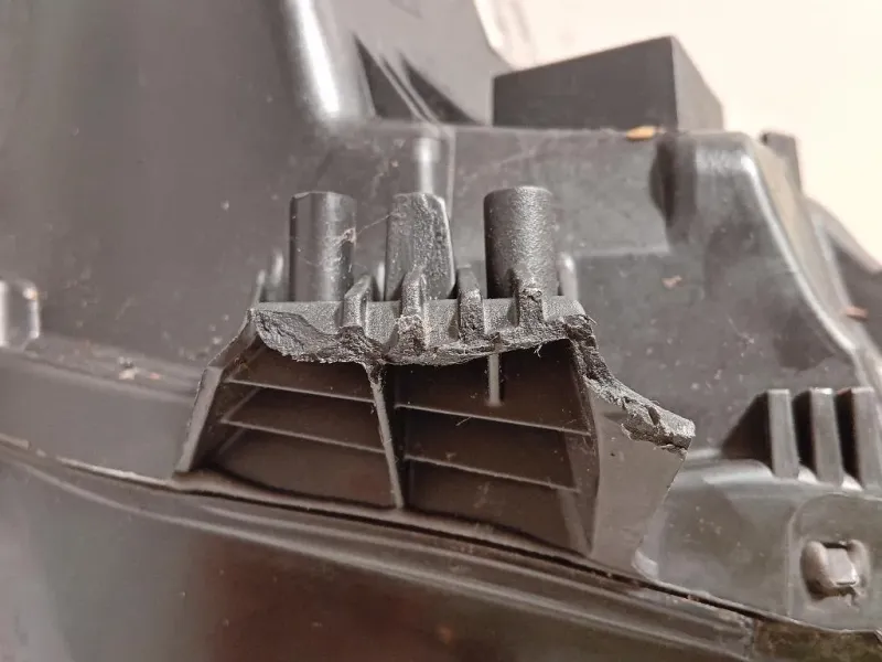 Proiettore ANT SX 260602792R Renault Mégane III 2012