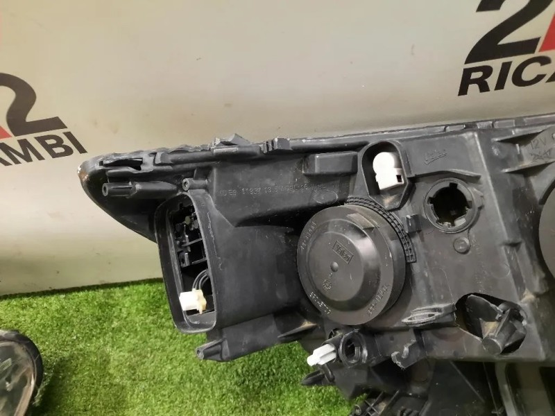 Proiettore ANT SX 260602792R DIFFETTI IN FOTO Renault Mégane IV 2016