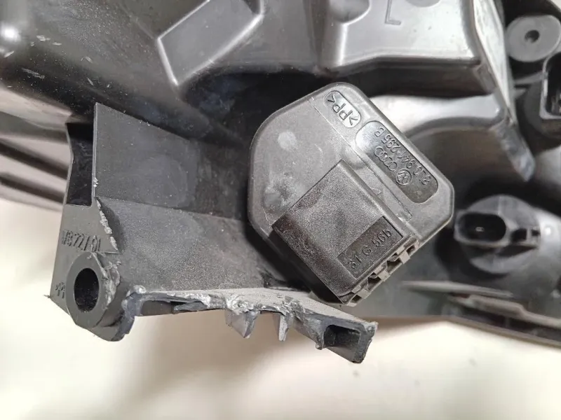 Proiettore ANT SX 1SL941015F Seat MII 2012