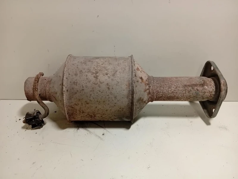 TUBO Marmitta Antccatalizzatore K52128766AA Jeep Cherokee III 2002