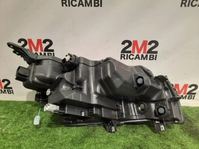 Proiettore ANT SX 100-7R016 Suzuki Vitara II 2018