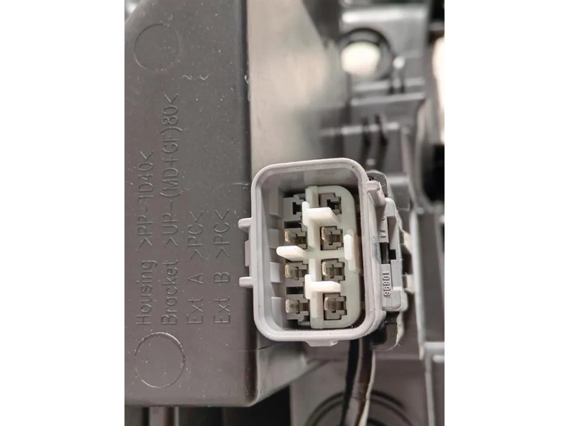 Proiettore ANT SX 100-7R016 Suzuki Vitara II 2018