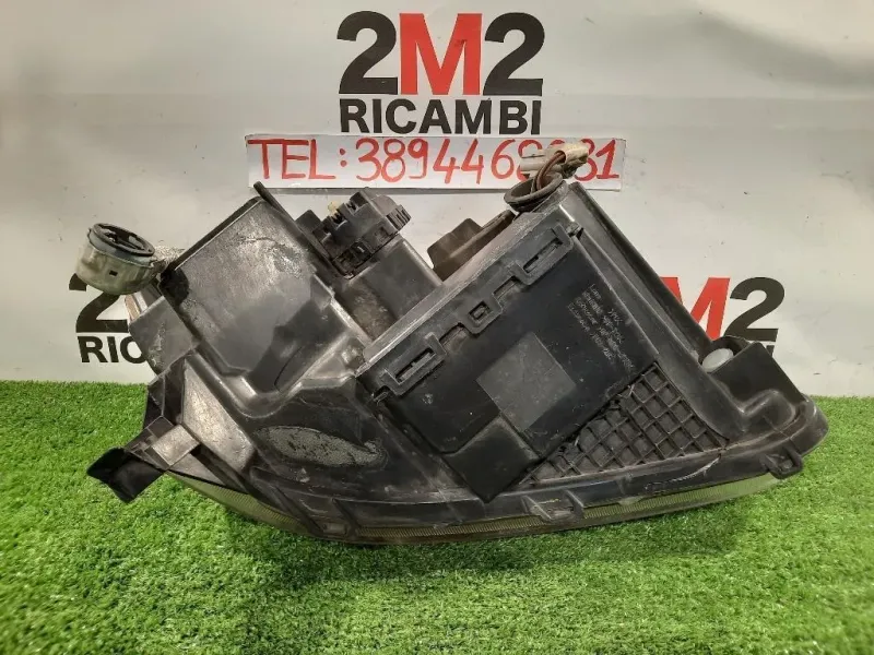 Proiettore ANT SX 99226-80008 Toyota Avensis II 2003