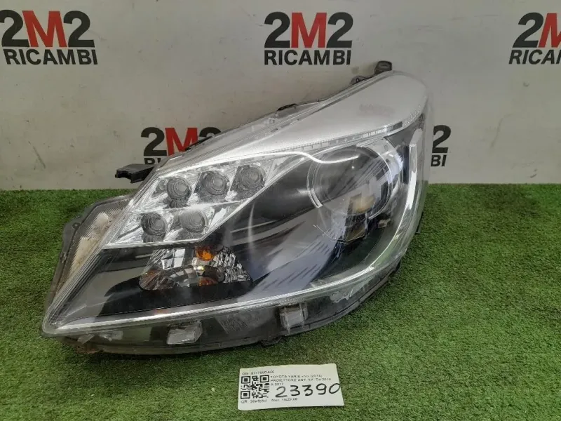 Proiettore ANT SX 811700DA50 Toyota Yaris IV 2014