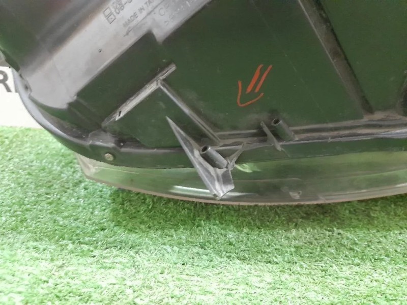 Proiettore ANT SX 1K6941029P Volkswagen GOLF V 2004