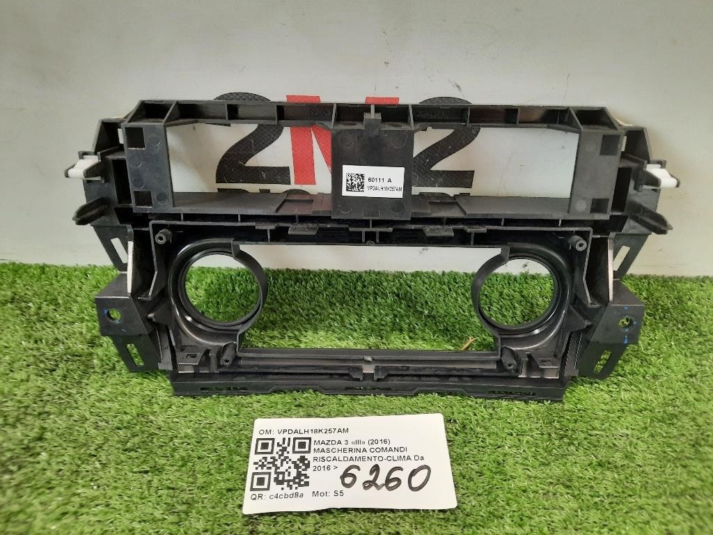 Mascherina Comandi Riscaldamento-clima VPDALH18K257AM Mazda 3 III 2016