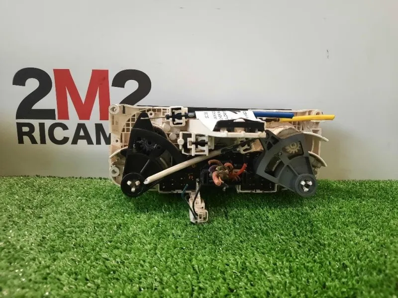 Mascherina Comandi Riscaldamento-clima 68260BJ05C Nissan Nv200 2009