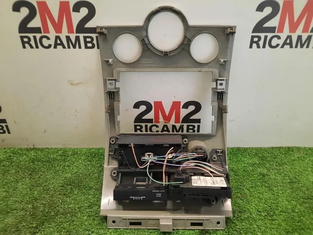 Mascherina Comandi Riscaldamento-clima 8200178630 Renault Megane II CC 2003