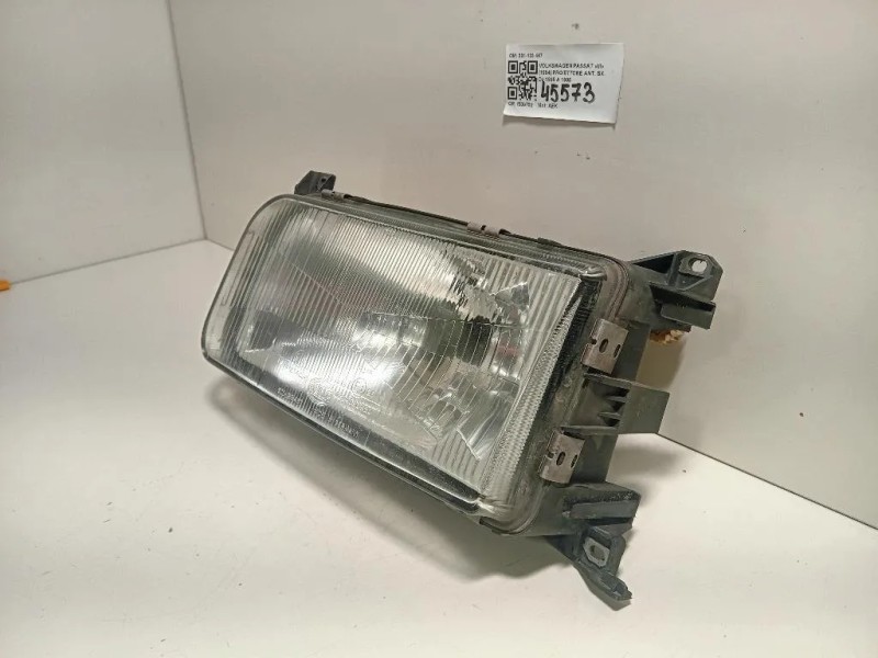 Proiettore ANT SX 301133467 Volkswagen Passat III 1994