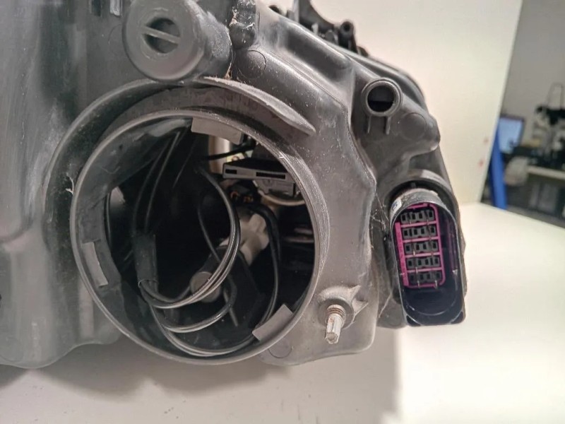 Proiettore ANT SX 6R2 941 007 F Volkswagen POLO V 2006