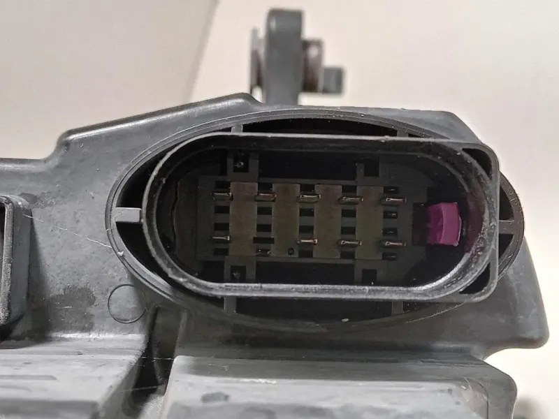 Proiettore ANT SX 1T1 941 005 H Volkswagen Touran III 2010