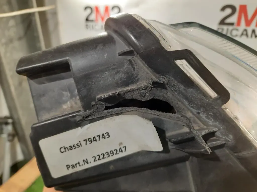 Proiettore ANT SX 22239247 Volvo V40 II 2012