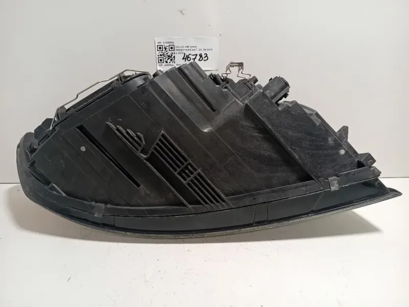 Proiettore ANT SX 31299589 Volvo V50 2004