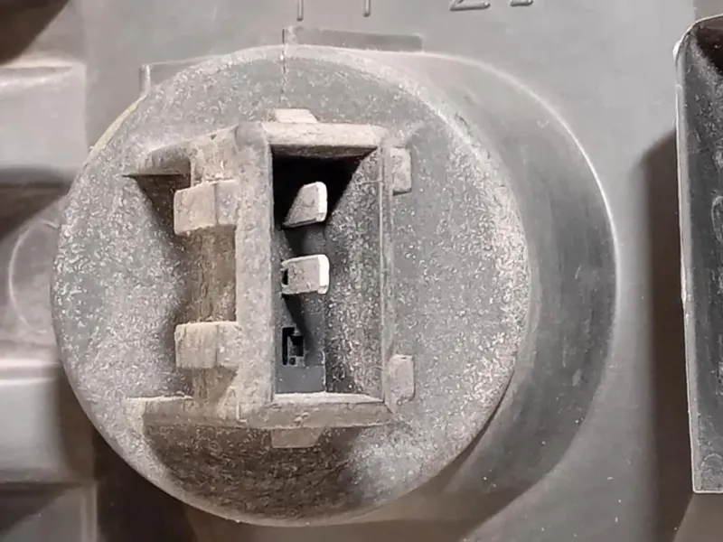 Proiettore ANT SX 8620687 Volvo V70 II 2000