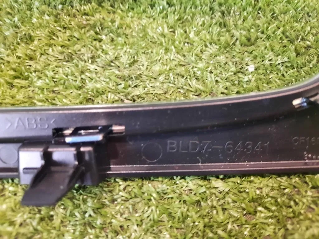 Mascherina Console Centrale LEVA Cambio BLD7-64341 TUNNEL Mazda 3 III 2016