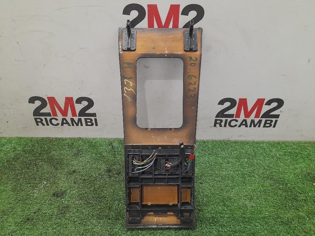 Mascherina Console Centrale LEVA Cambio Mercedes Classe E W124 1985