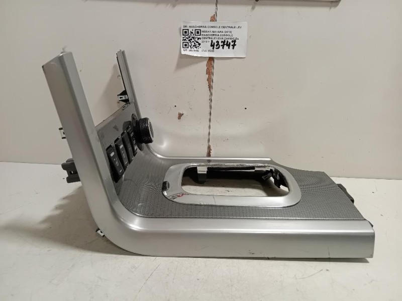 Mascherina Console Centrale LEVA Cambio MASCHERINA CONSOLE CENTRALE LEVA CAMBIO Nissan Navara 2010