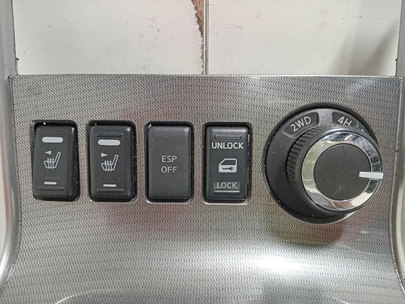 Mascherina Console Centrale LEVA Cambio MASCHERINA CONSOLE CENTRALE LEVA CAMBIO Nissan Navara 2010