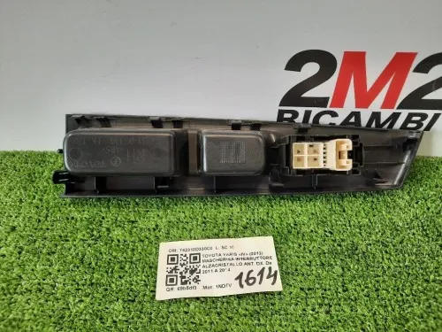 Mascherina Interruttore Alzacristallo ANT DX 742310D330C0 Toyota Yaris IV 2012