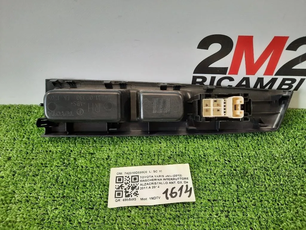 Mascherina Interruttore Alzacristallo ANT DX 742310D330C0 Toyota Yaris IV 2012