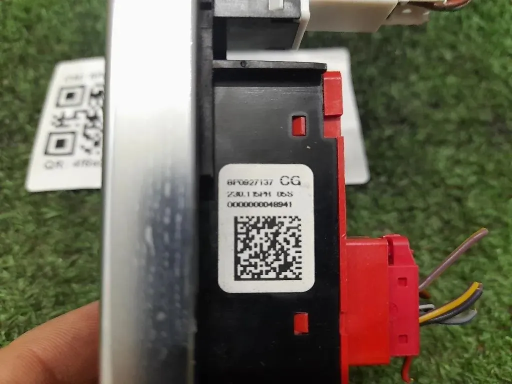 Pulsanti Comando Multifunzione 8P0927137CG Audi A3 8P1 2008