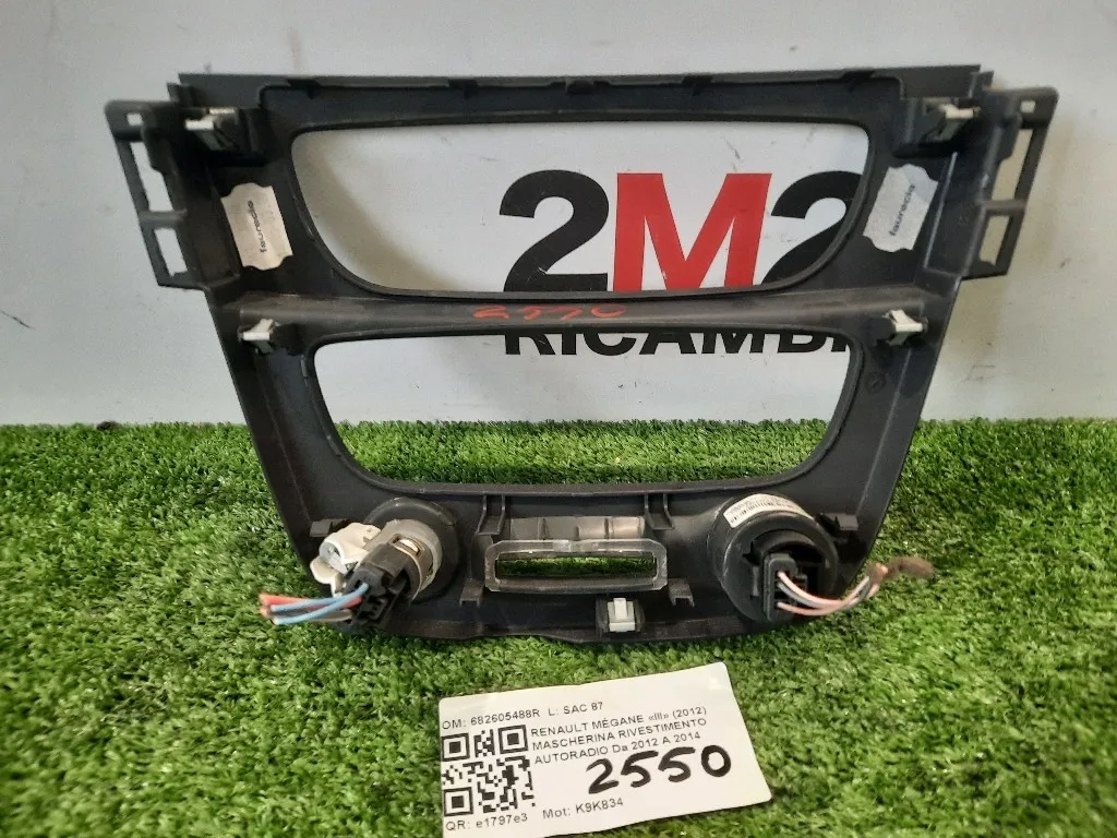 Mascherina Rivestimento Autoradio 682605488R Renault Mégane III 2012
